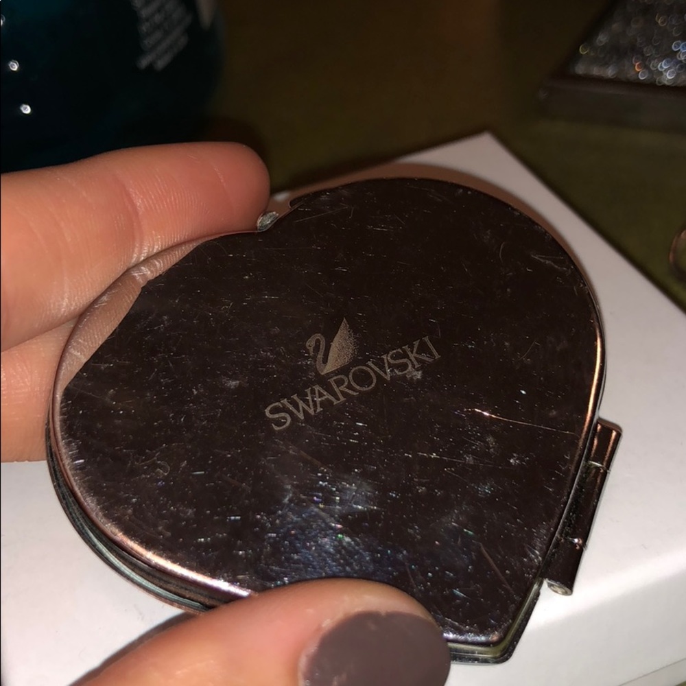 Swarovski crystal compact mirror - Picture 3 of 3